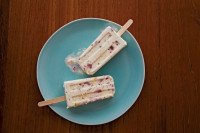 The Ice Lolly that Wanted to Be Warm